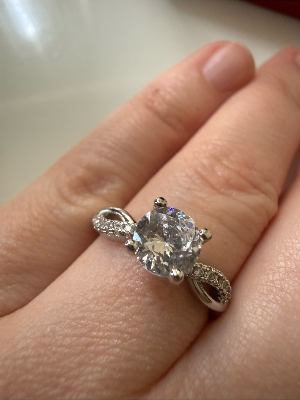 Round Moissanite Solitaire Twist Band Ring in Silver